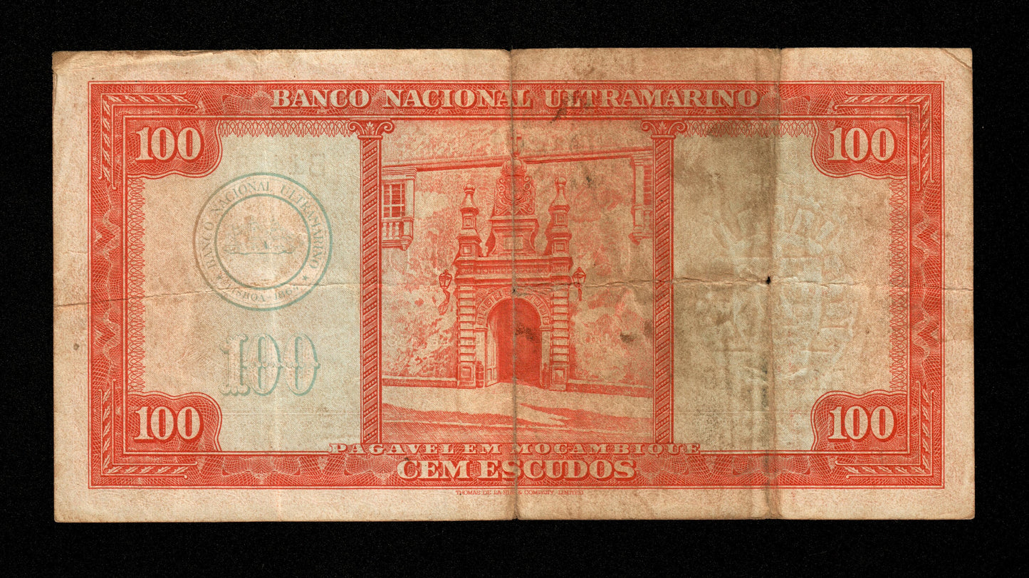 MOZAMBIQUE - 100 Escudos 1958 Pick 107 B / Good
