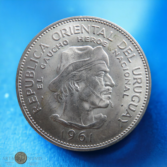 URUGUAY - 10 Pesos El Gaucho 1961 KM.43