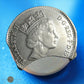 ROYAUME UNI - 10 Pence Elizabeth II, Mint Error, large curved clip